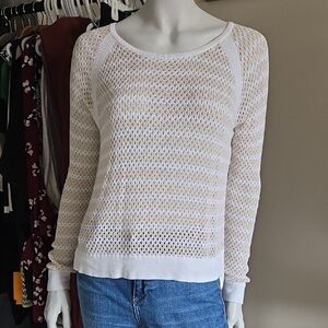 RETROD White and Tan Crew Neck Mesh Knit Sweater Top